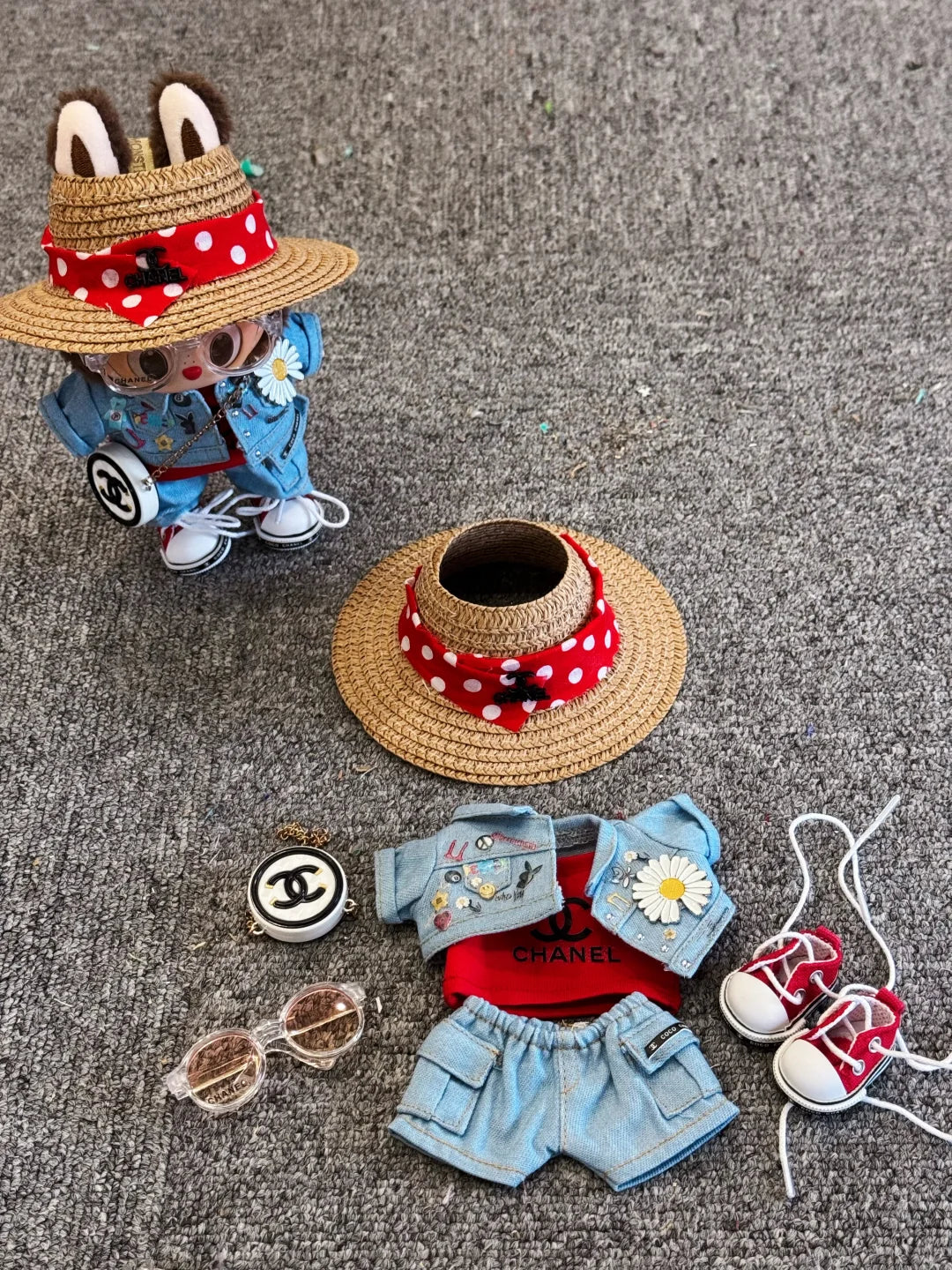 LABUBU Outfit of G-Dragon 2025 Concert