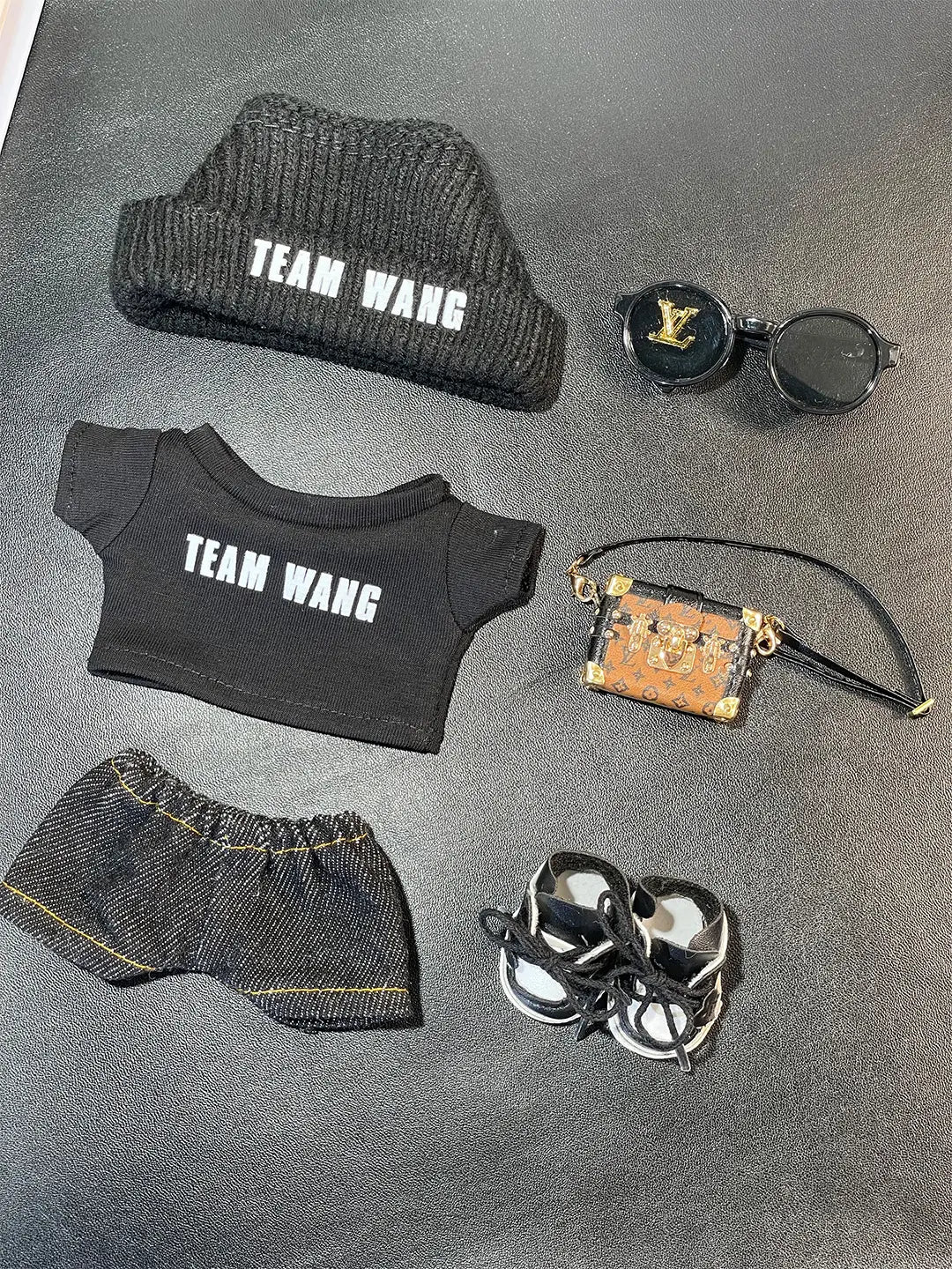 LABUBU Clothes Jackson Wang Black Outift