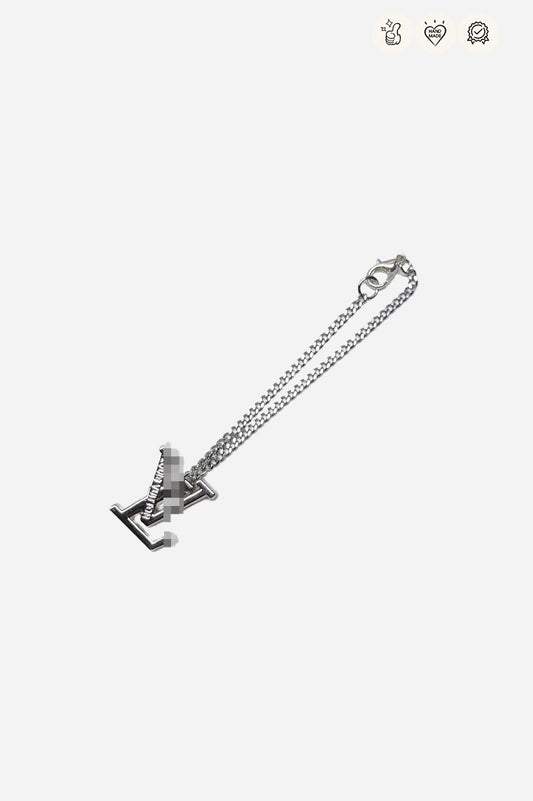 SNAZZY CHARM NECKLACE