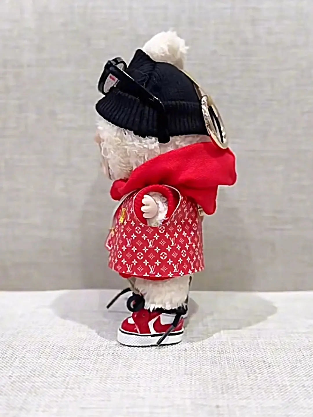 LABUBU Clothes LV Red Chic Explorer